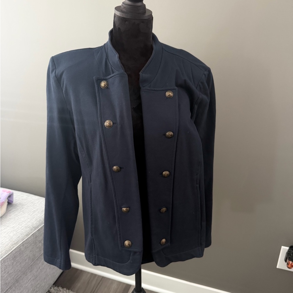 Tommy Hilfiger Navy Jacket.

#26 - Picture 4 of 4